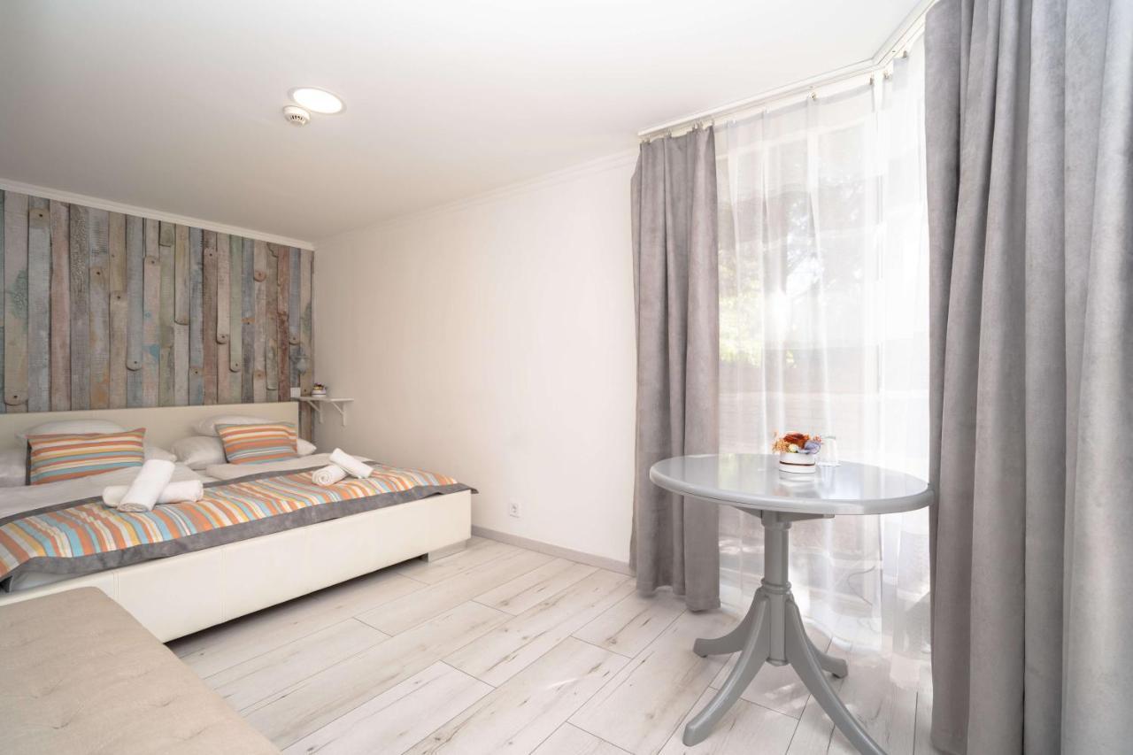 Villa Rose Garden Nyíregyháza Εξωτερικό φωτογραφία