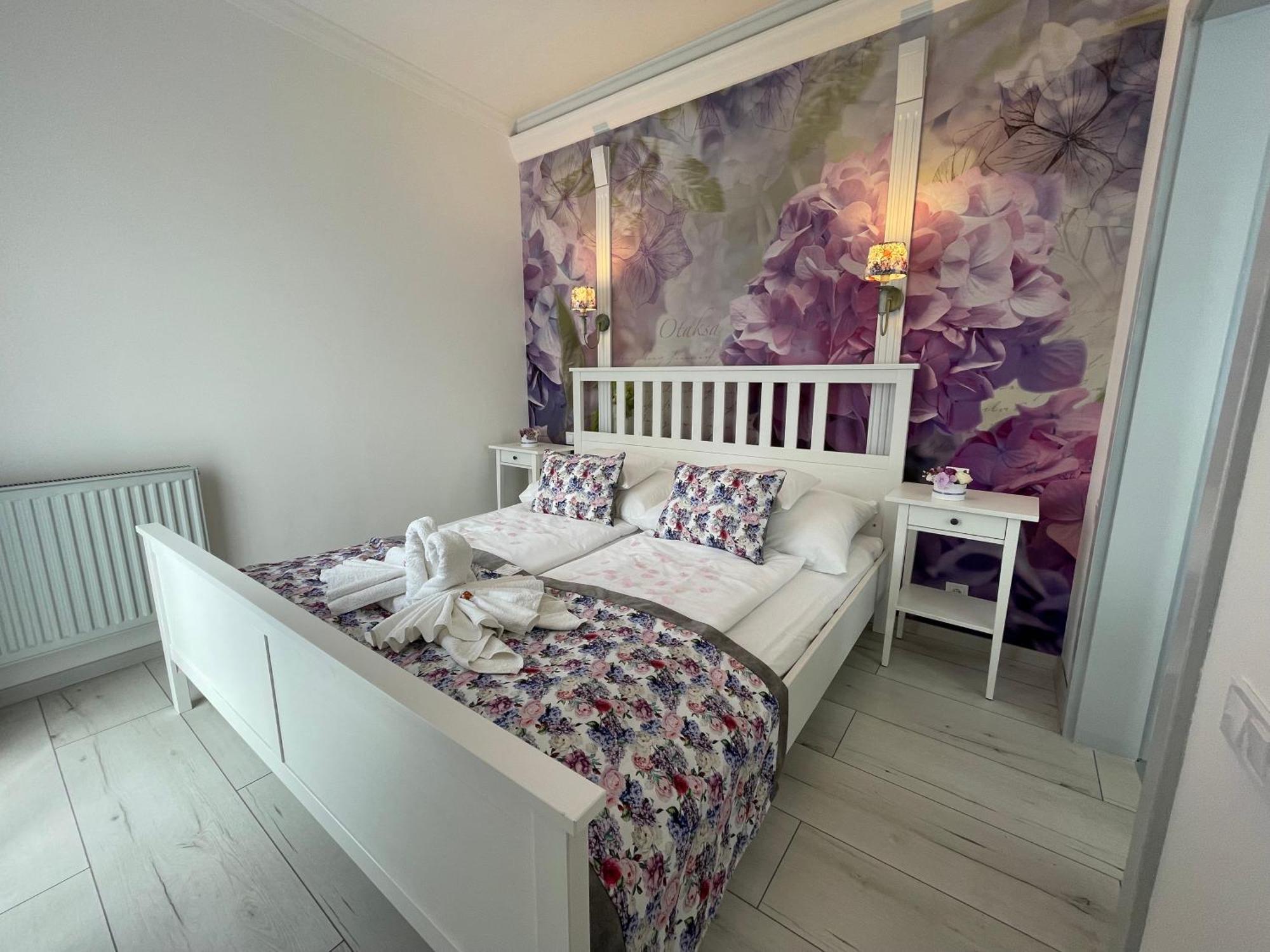 Villa Rose Garden Nyíregyháza Εξωτερικό φωτογραφία