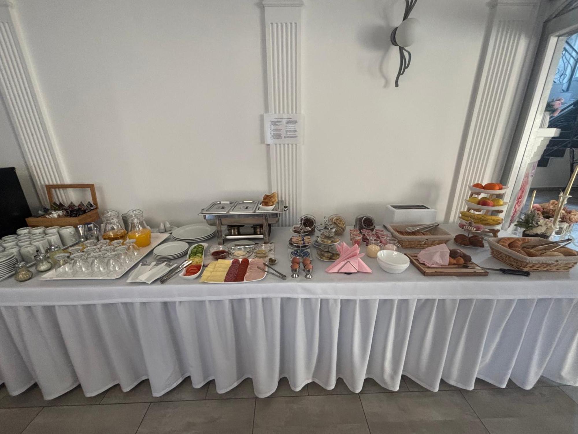 Villa Rose Garden Nyíregyháza Εξωτερικό φωτογραφία